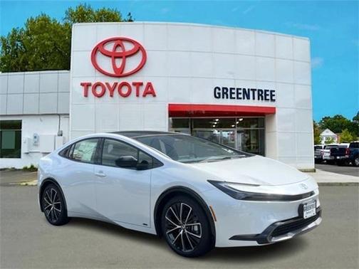 2025 Toyota Prius XLE
