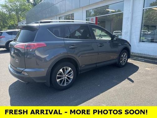 2016 Toyota RAV4 Hybrid XLE