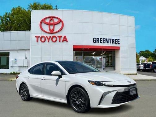 Wind Chill Pearl 2026 Toyota Camry XLE