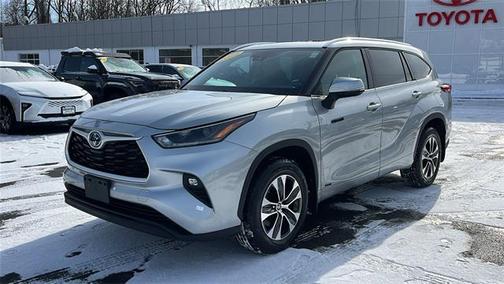 2021 Toyota Highlander Hybrid XLE