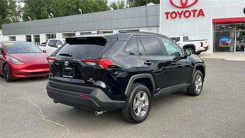 2024 Toyota RAV4 Hybrid LE