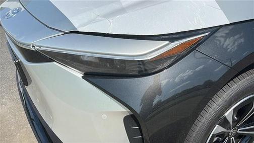 2025 Toyota bZ4X XLE