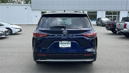 2023 Toyota Sienna Platinum 7 passenger