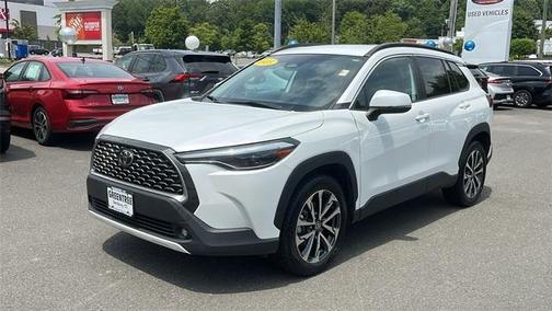 2023 Toyota Corolla Cross XLE