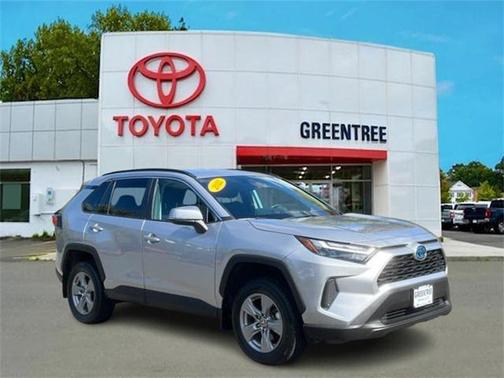 2022 Toyota RAV4 Hybrid XLE