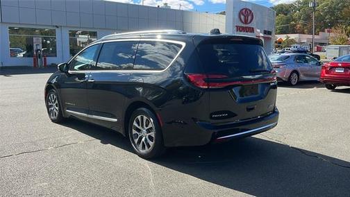 2023 Chrysler Pacifica L