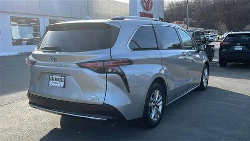 2021 Toyota Sienna Limited