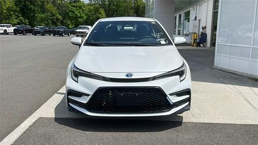 2025 Toyota Corolla Hybrid SE