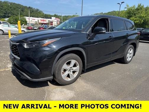 2022 Toyota Highlander L