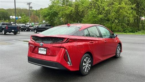 2022 Toyota Prius Prime LE