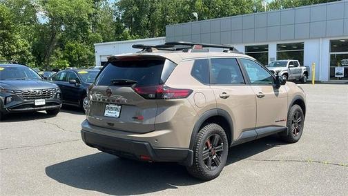 2025 Nissan Rogue Rock Creek