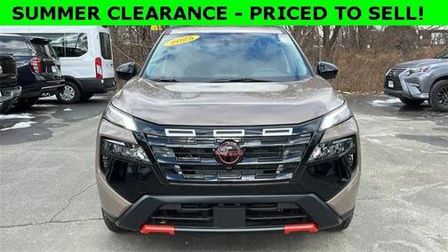 2025 Nissan Rogue Rock Creek