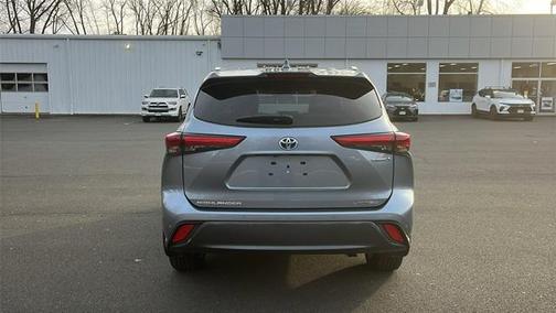 2023 Toyota Highlander Hybrid Limited