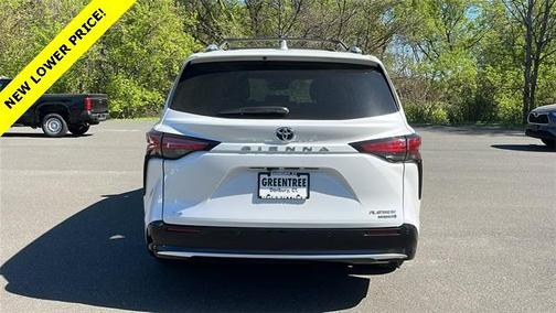 2024 Toyota Sienna Platinum 7 Passenger