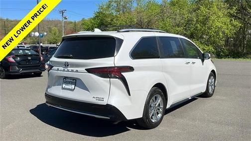 2024 Toyota Sienna Platinum 7 Passenger