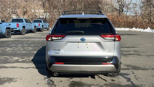 2024 Toyota RAV4 Hybrid SE