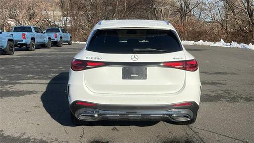 2025 Mercedes-Benz GLC 300 4MATIC