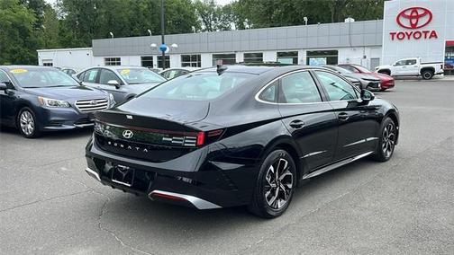 2025 Hyundai SONATA SEL