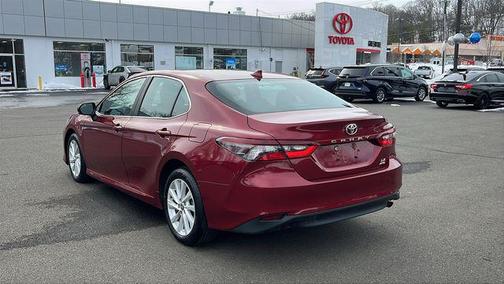 2022 Toyota Camry LE