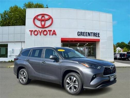 2024 Toyota Highlander XLE