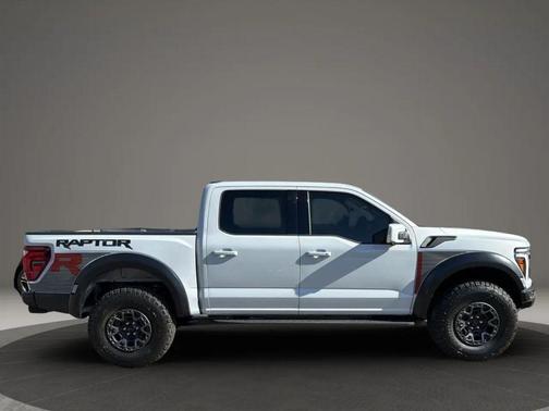 2025 Ford F-150 Raptor R