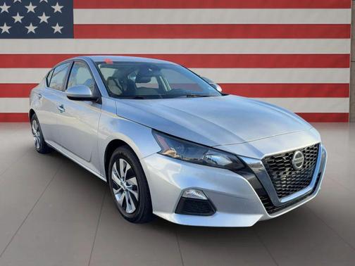 2022 Nissan Altima S FWD