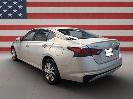 2022 Nissan Altima S FWD