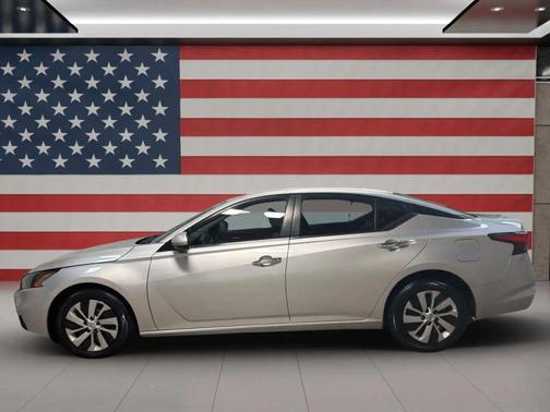 2022 Nissan Altima S FWD