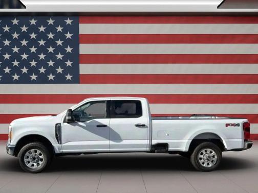 2023 Ford F-350 XLT