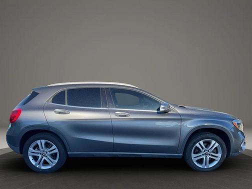 Canyon Beige Metallic 2018 Mercedes-Benz GLA 250 4MATIC