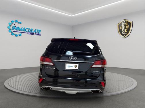Becketts Black 2017 Hyundai SANTA FE SE Ultimate