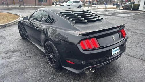 2017 Ford Shelby GT350 Base