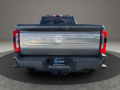 2025 Ford F-250 Platinum