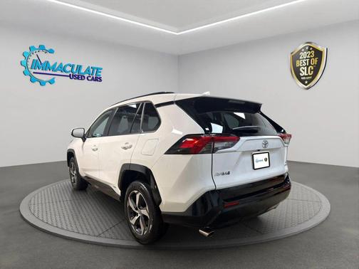 2025 Toyota RAV4 Hybrid SE