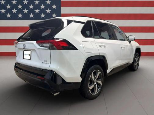 2025 Toyota RAV4 Hybrid SE