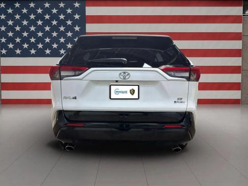 2025 Toyota RAV4 Hybrid SE