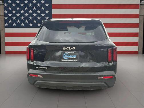 2023 Kia Sorento LX