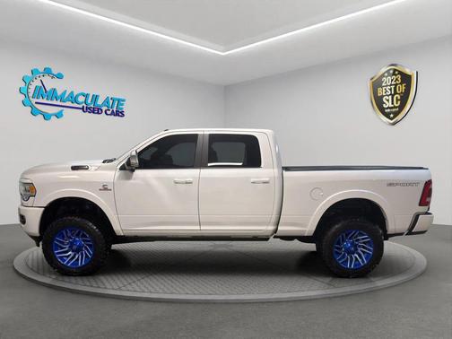 2021 RAM 2500 Laramie Crew Cab 4x4 6'4' Box