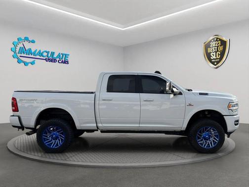 2021 RAM 2500 Laramie Crew Cab 4x4 6'4' Box