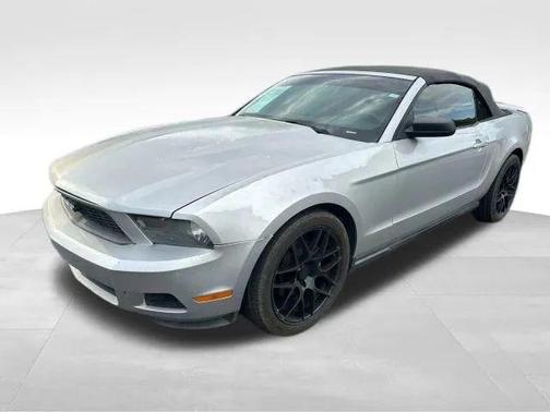 2012 Ford Mustang V6