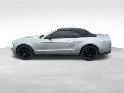 2012 Ford Mustang V6
