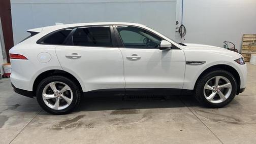 2017 Jaguar F-PACE 35t Premium