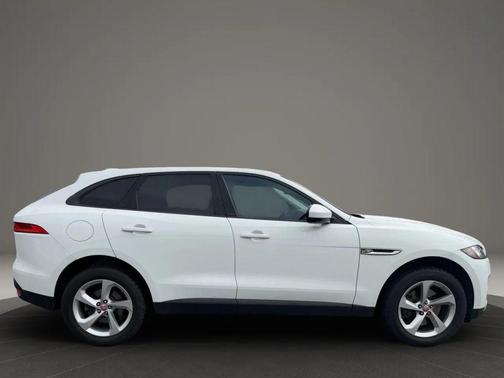 2017 Jaguar F-PACE 35t Premium