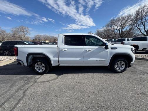 2023 GMC Sierra 1500 SLE