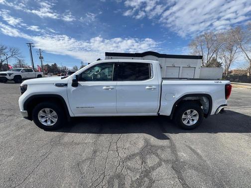 2023 GMC Sierra 1500 SLE