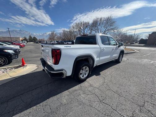 2023 GMC Sierra 1500 SLE
