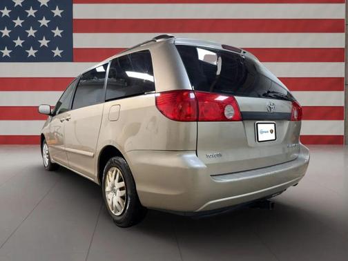 2009 Toyota Sienna CE