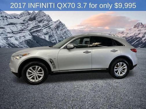2017 INFINITI QX70 Base