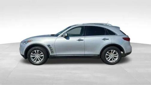 2017 INFINITI QX70 Base