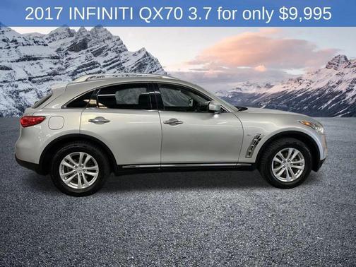 2017 INFINITI QX70 Base